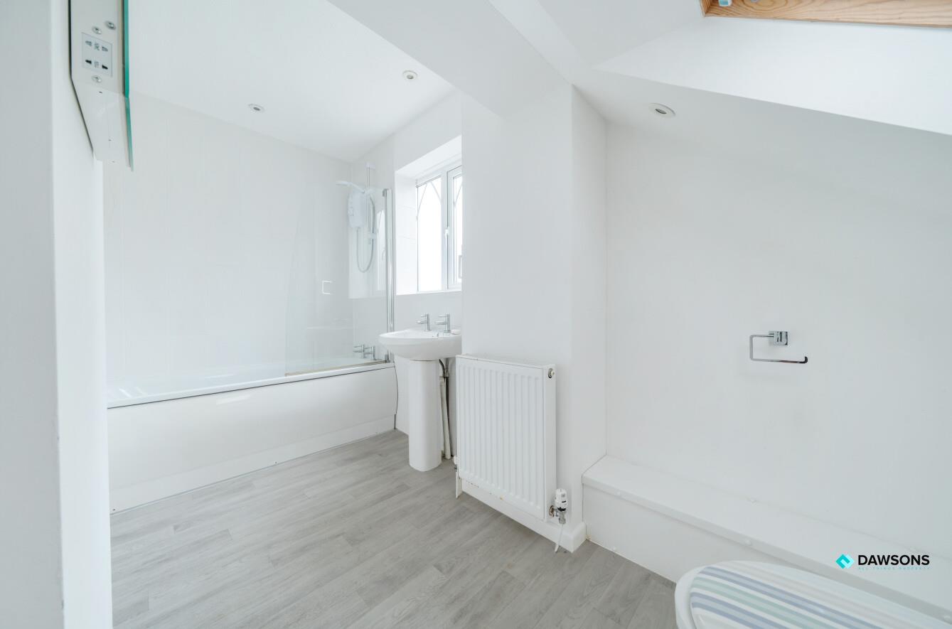 Dawlish Close, Newton, Swansea, SA3 4UT